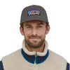 Šiltovka Patagonia P-6 LOGO TRUCKER HAT  - tmavo šedá