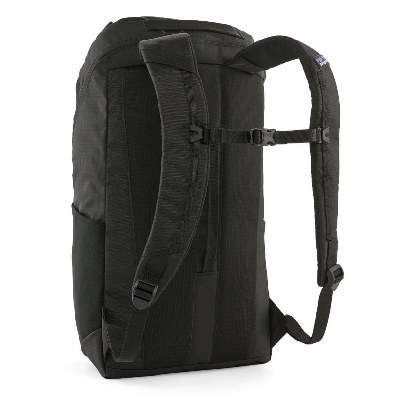 Batoh Patagonia BLACK HOLE PACK 25 L  - černá