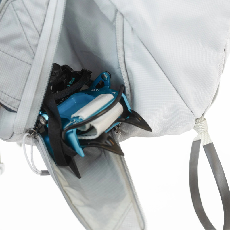 Batoh Blue Ice TAKA 30 L  - svetlo šedá