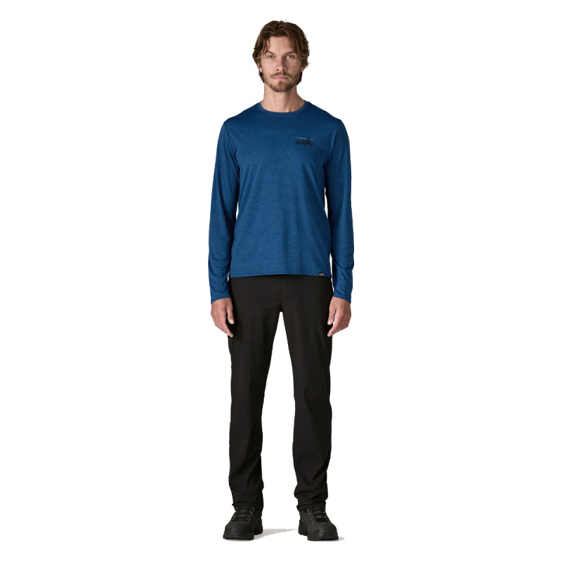 Pánske funkčné tričko Patagonia LONG-SLEEVED CAPILENE COOL DAILY GRAPHIC SHIRT  - tmavo modrá