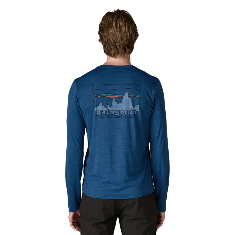 Pánske funkčné tričko Patagonia LONG-SLEEVED CAPILENE COOL DAILY GRAPHIC SHIRT  - tmavo modrá
