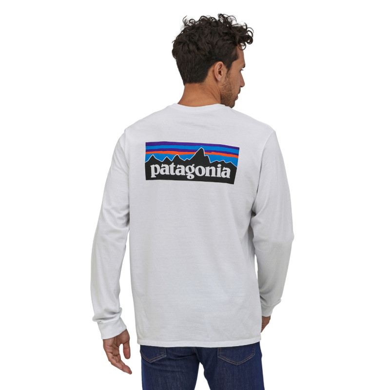 Pánske tričko Patagonia LONG-SLEEVED P-6 LOGO RESPONSIBILI-TEE  - biela