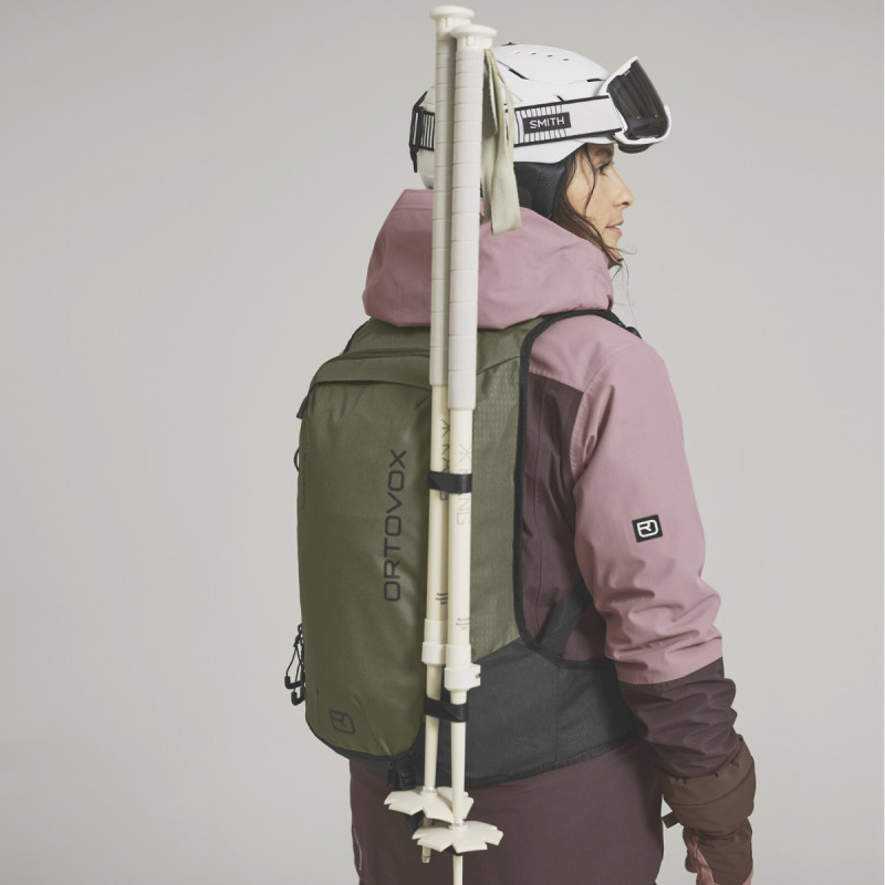 Batoh Ortovox POWDER RIDER 16 L  - tmavo zelená