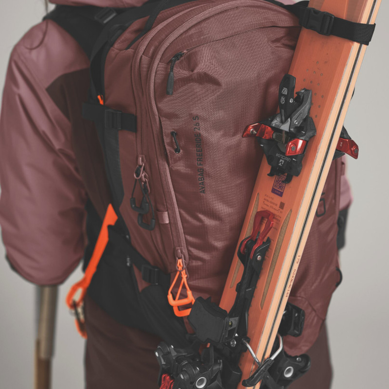 Lavinový batoh Ortovox AVABAG LITRIC FREERIDE 26 L S  - černá