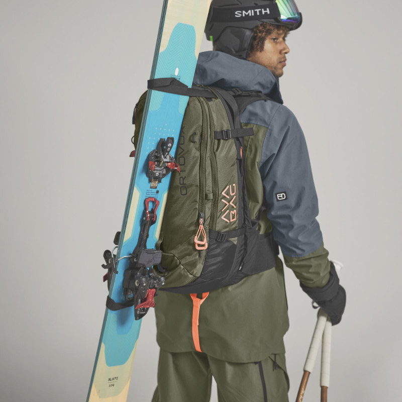 Lavinový batoh Ortovox AVABAG LITRIC FREERIDE 28 L  - černá