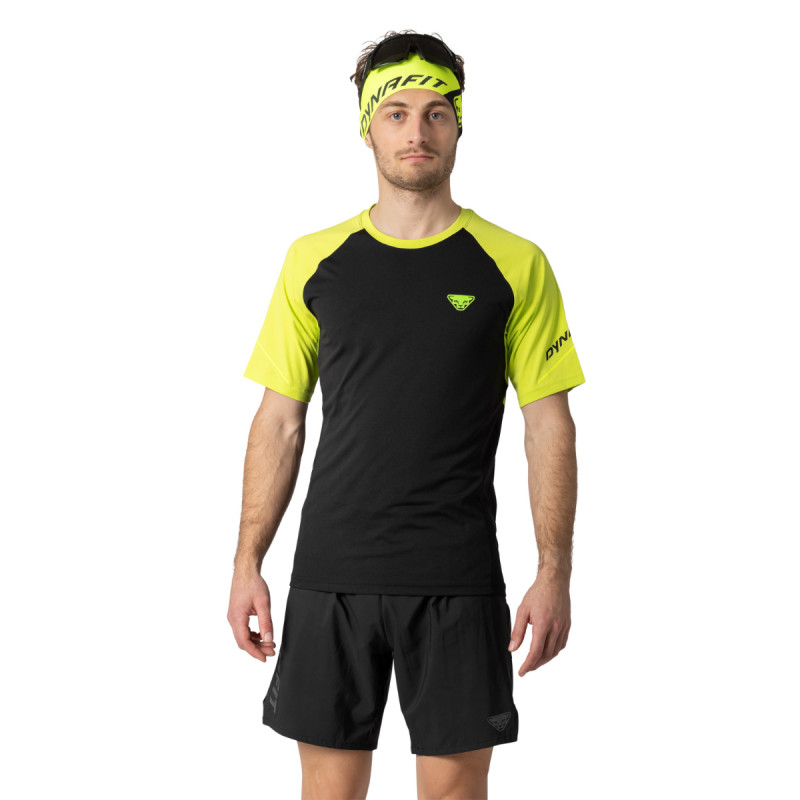 Pánske funkčné tričko Dynafit ALPINE PRO SHORT SLEEVE SHIRT  - čierna