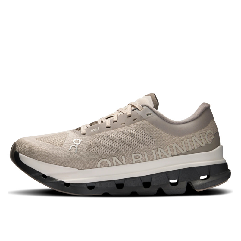 Dámské běžecké boty On CLOUDFLOW 5  - světle hnědá