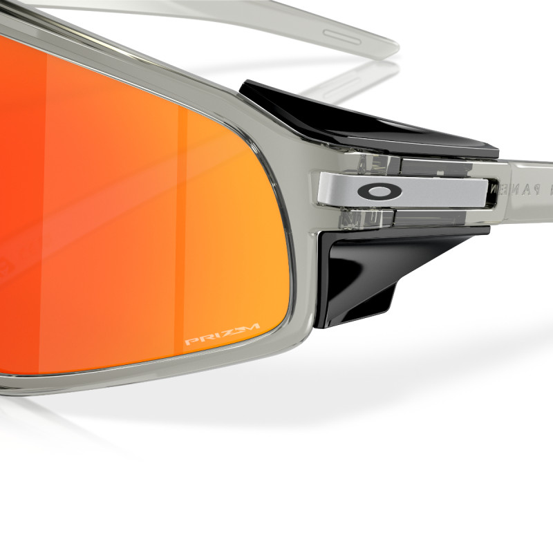 Sluneční brýle Oakley LATCH PANEL - GREY INK PRIZM RUBY