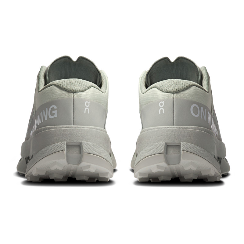 Dámské běžecké boty On CLOUDULTRA 3  - světle šedá