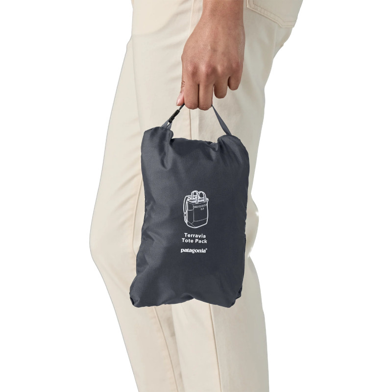 Taška Patagonia TERRAVIA TOTE PACK 24L  - svetlo fialová