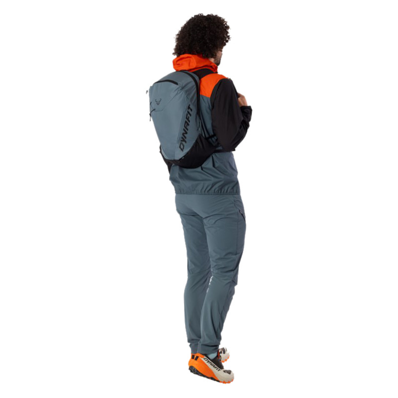 Turistické batoh Dynafit TRAVERSE 16 L  - šedá