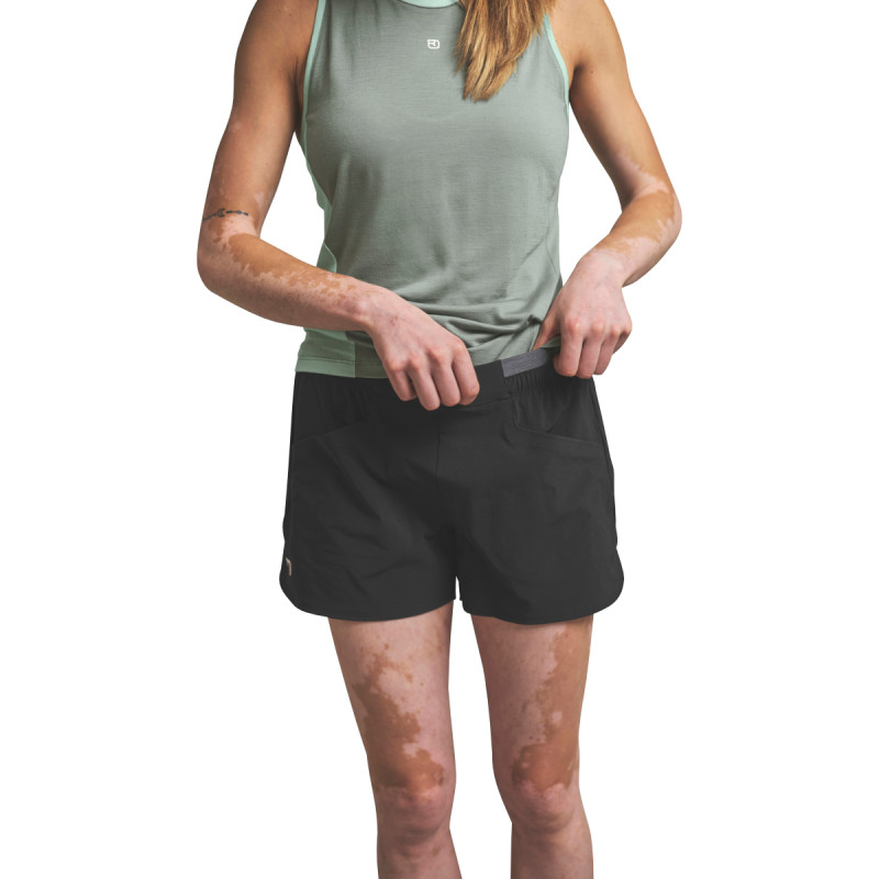 Dámské kraťasy Ortovox TRACE SHORTS  - světle zelená