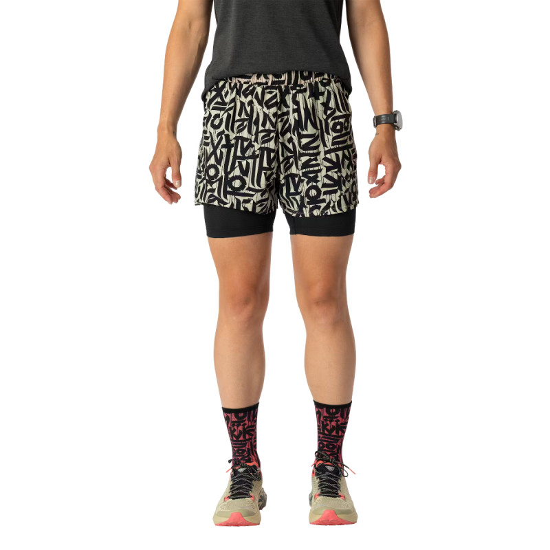 Dámské běžecké kraťasy Dynafit TRAIL 2IN1 SHORTS  - béžová