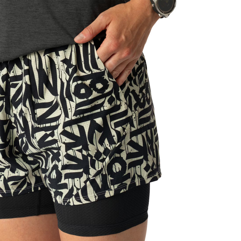 Dámské běžecké kraťasy Dynafit TRAIL 2IN1 SHORTS  - béžová